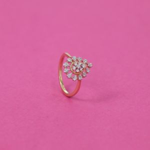 18Kt Graceful Teardrop Diamond Finger Ring 148VU6729